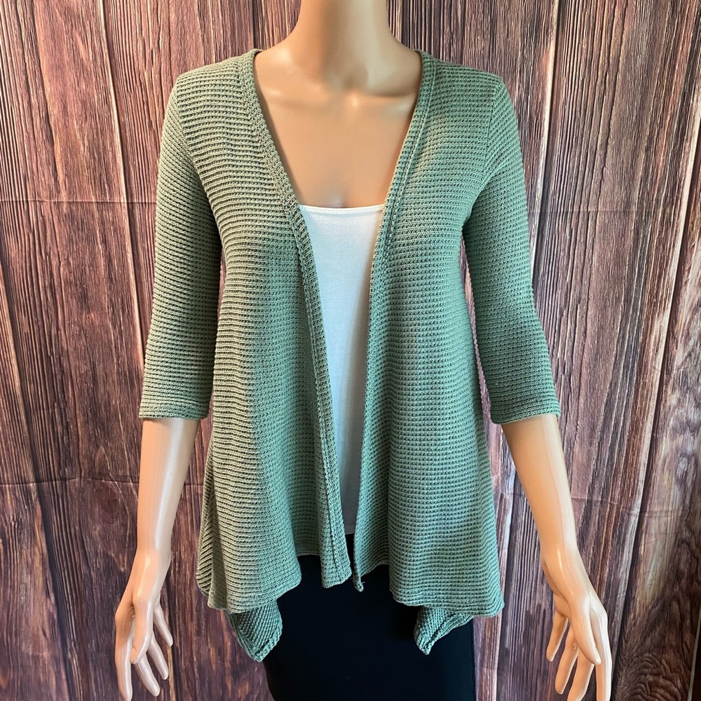 Blue Rain Francesca’s size small sea foam green boho knit comfy cardigan - Picture 8 of 16